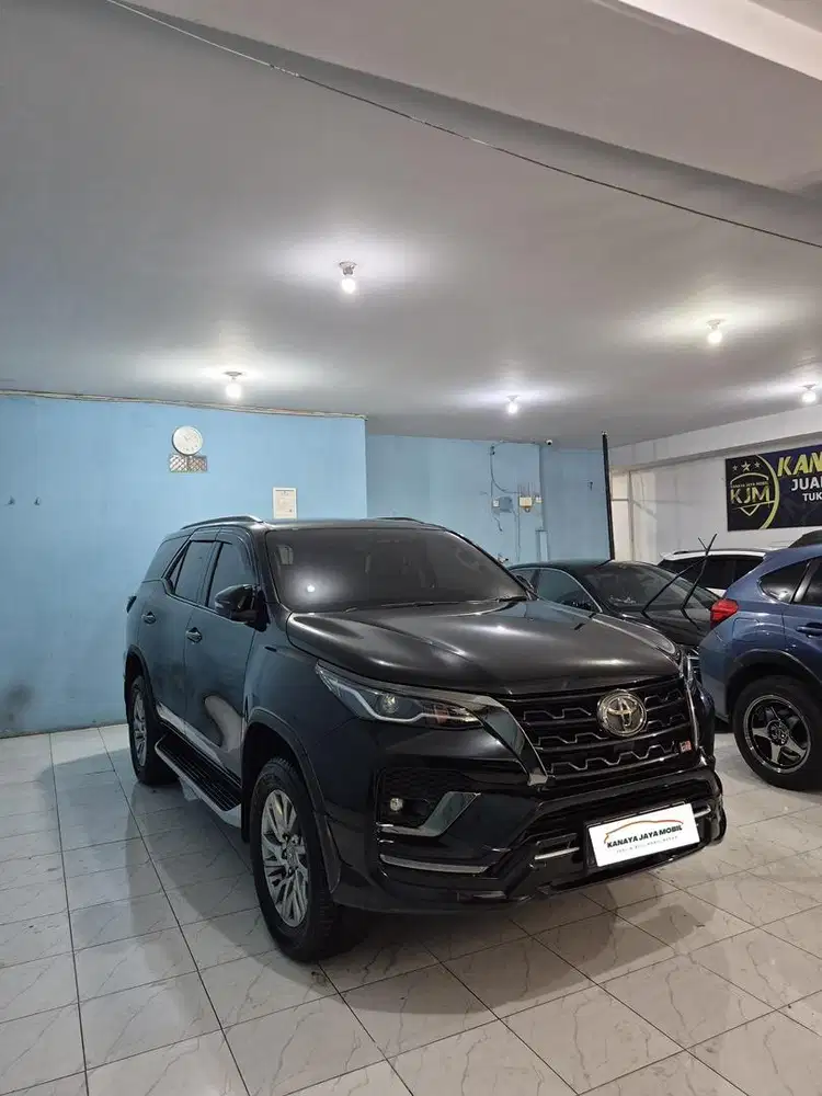 Toyota Fortuner 2.8 VRZ GR AT 2022/2023