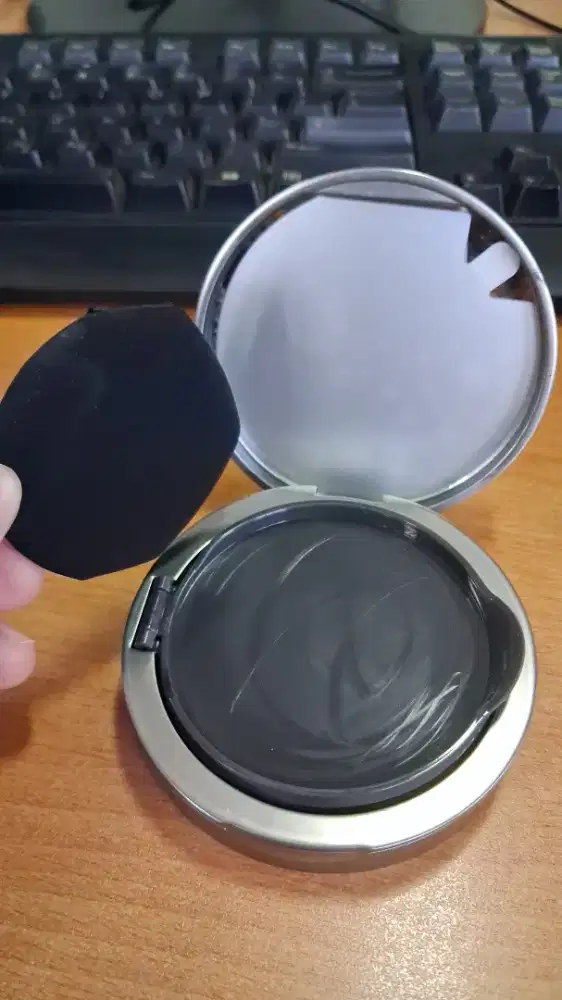 Make Over Hydrastay Prismatic Glass Cushion