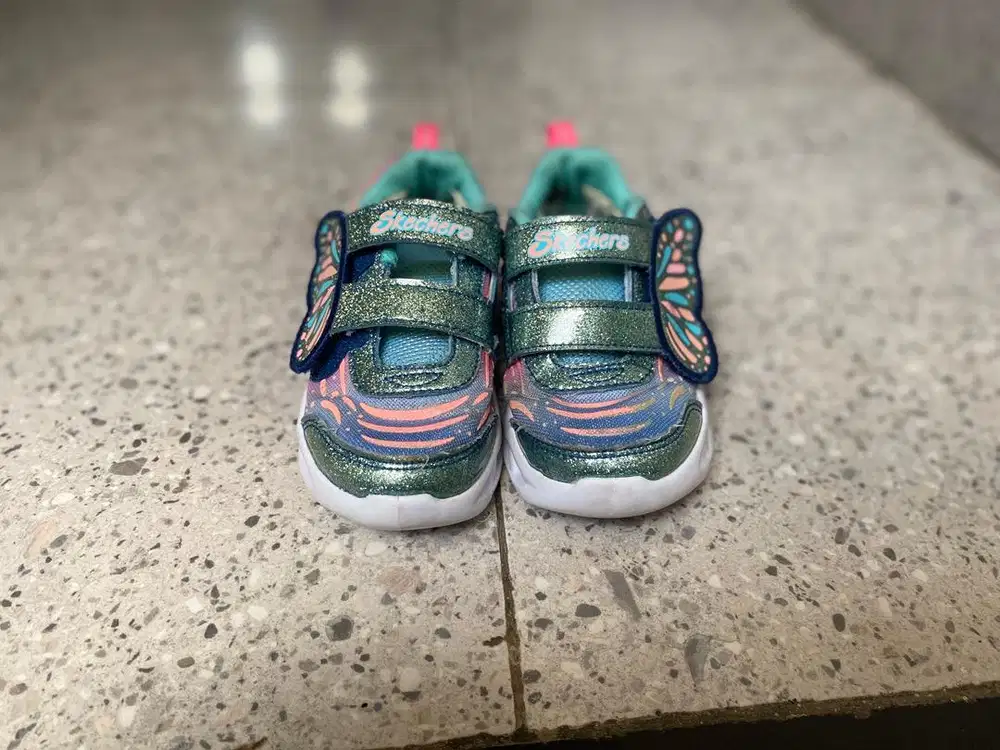 sepatu anak 2 pcs