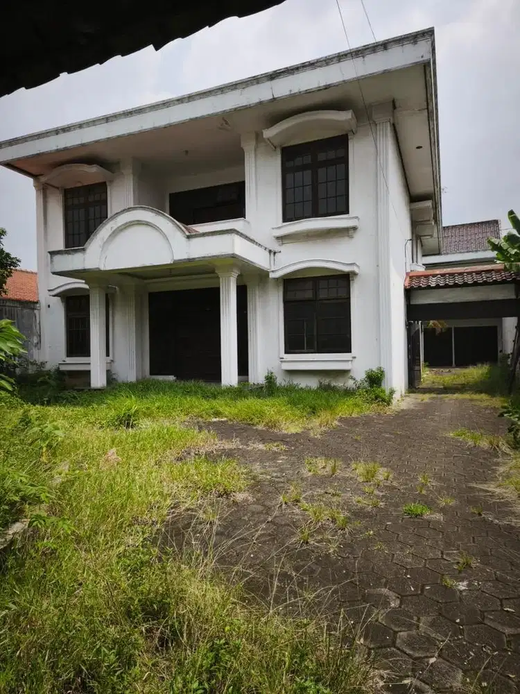 Rumah tinggal pinggir jalan jatibening