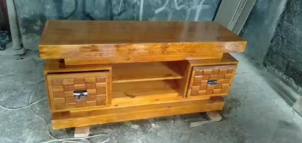 Bufet tv minimal jati belanda.finishing gloss