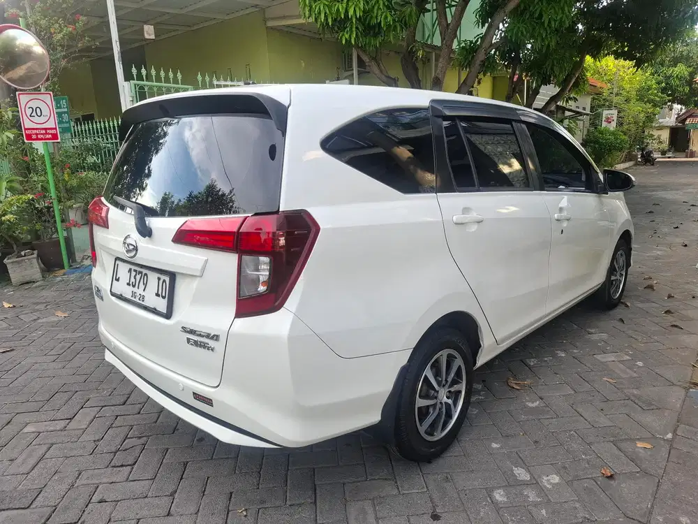 Daihatsu Sigra 2018 Bensin