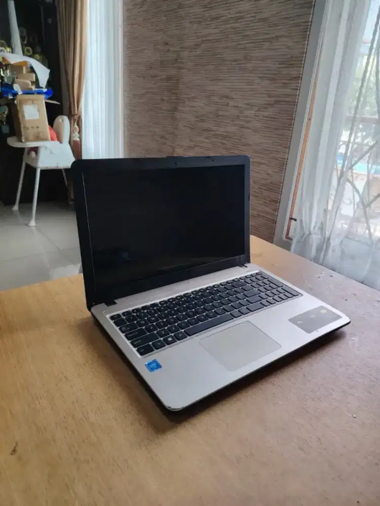 Jual laptop murah Asus vivobook X540N