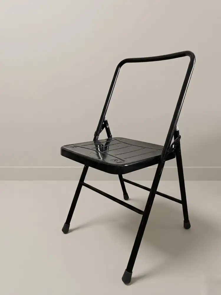 Dijual 14 Kursi Iyengar Yoga Second