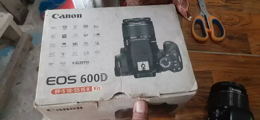 Bismilah jual cepat canon 600d komplit
