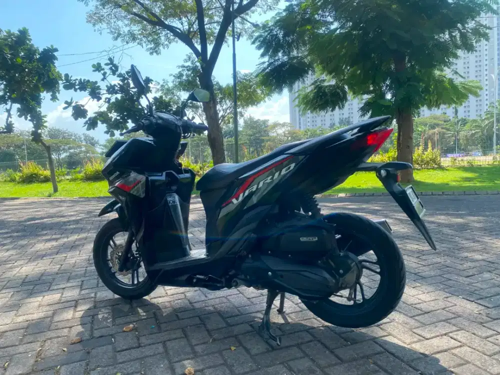 Honda Vario 2023-Plat L-Surat Lengkap-Pajak Hidup-Nego-Istimewa