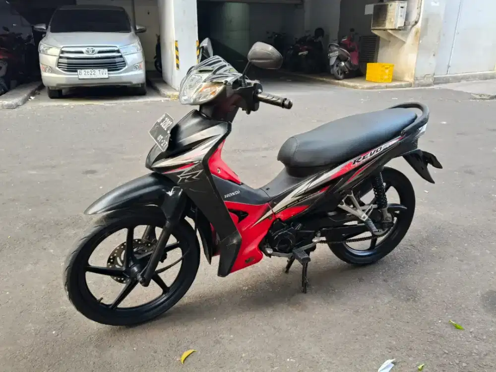 Honda Revo 110cc Pajak Hidup Tahun 2012