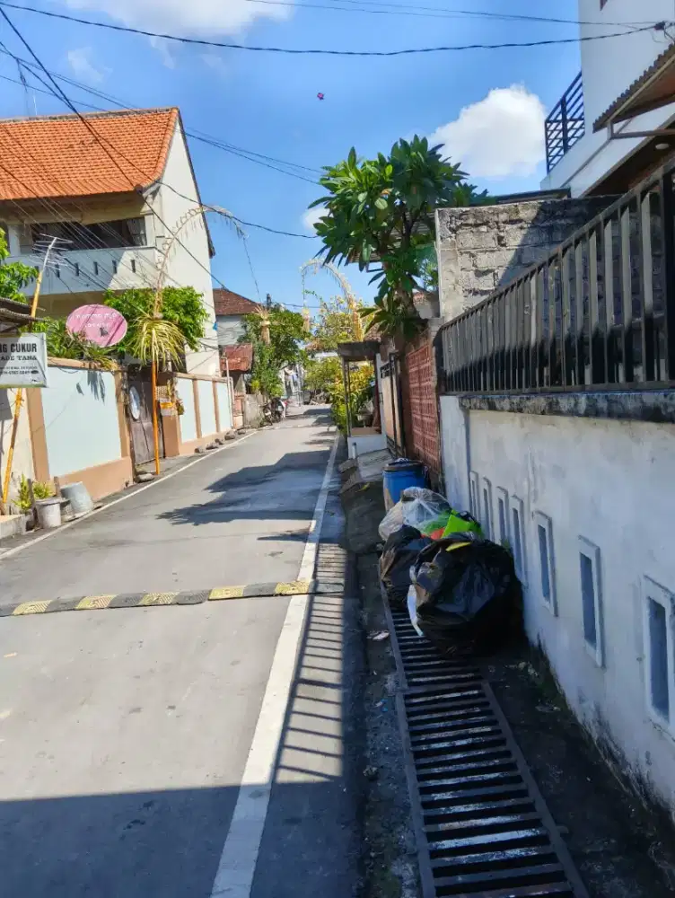 Di kontrakan rumah jalan Tukad Batanghari, DPS, Bali