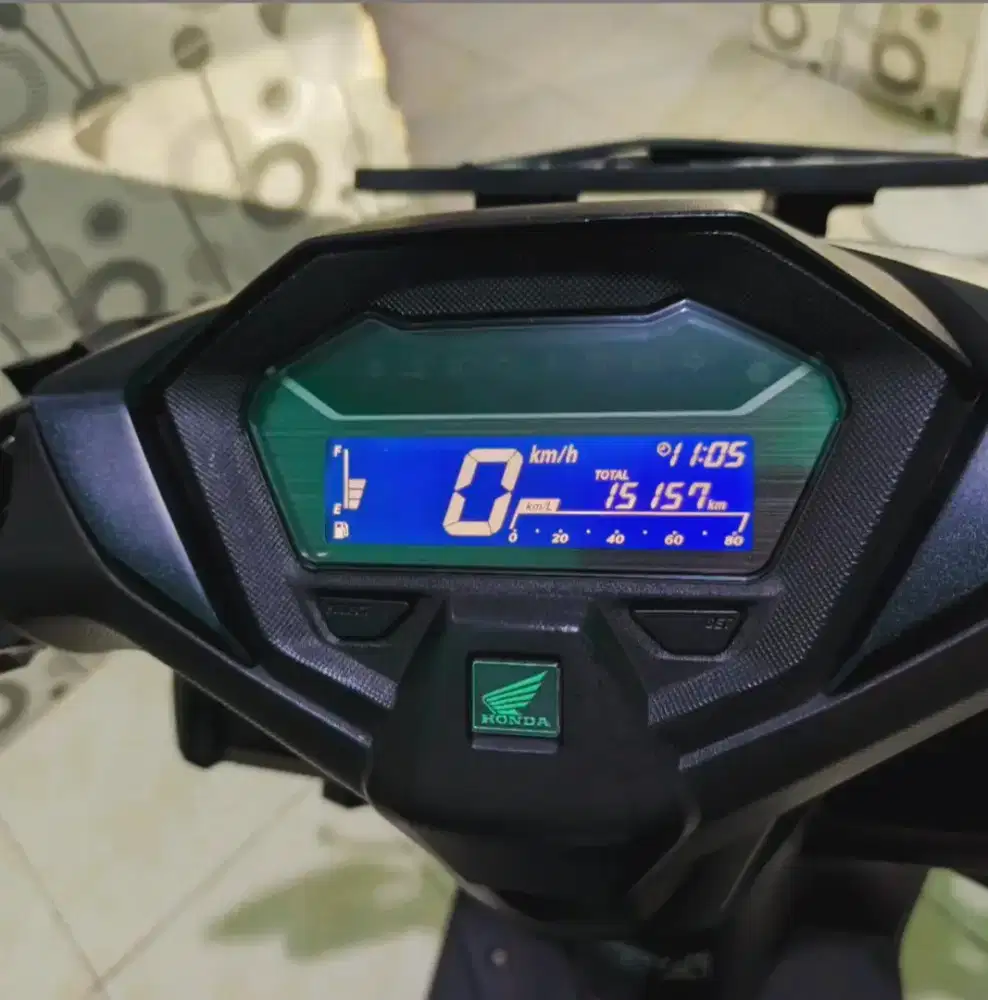 Vario 160 cbs warna hitam