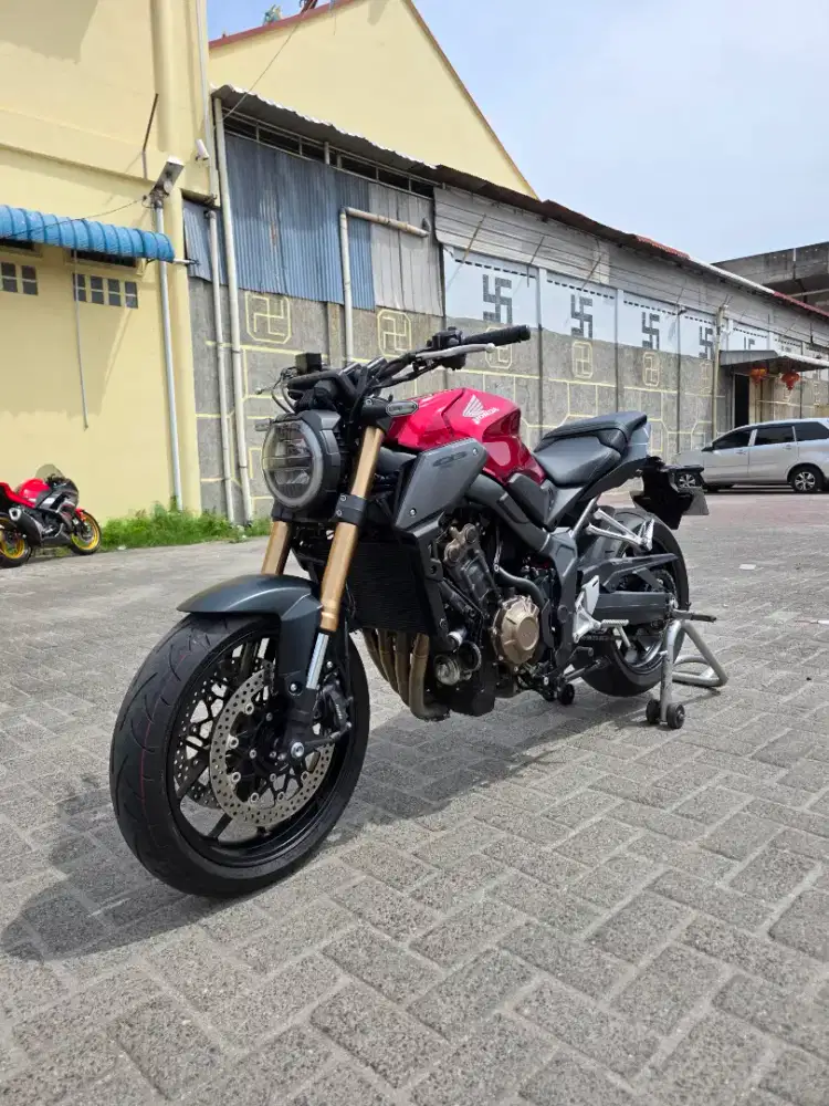 Honda CB650R Neo Merah 2024 NIK 2023