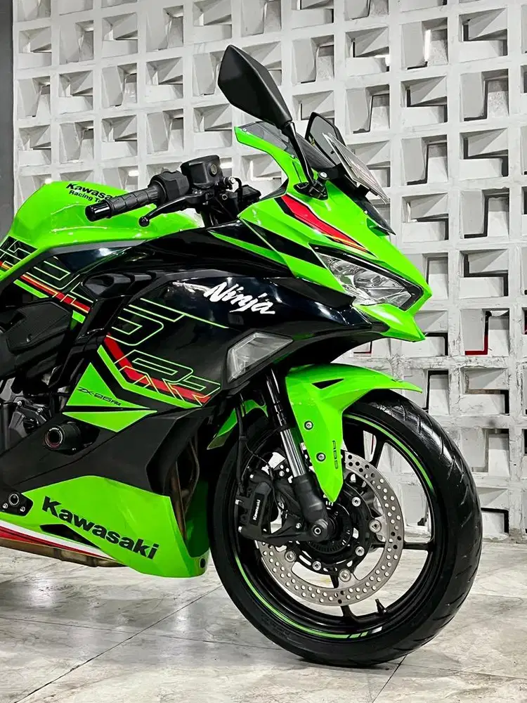 Odo 3RB!!Kawasaki ZX25RR ABS QS th 2024 - Ayu Mustika