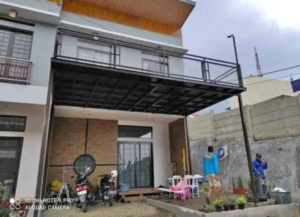 Kanopi mezzanine minimalis