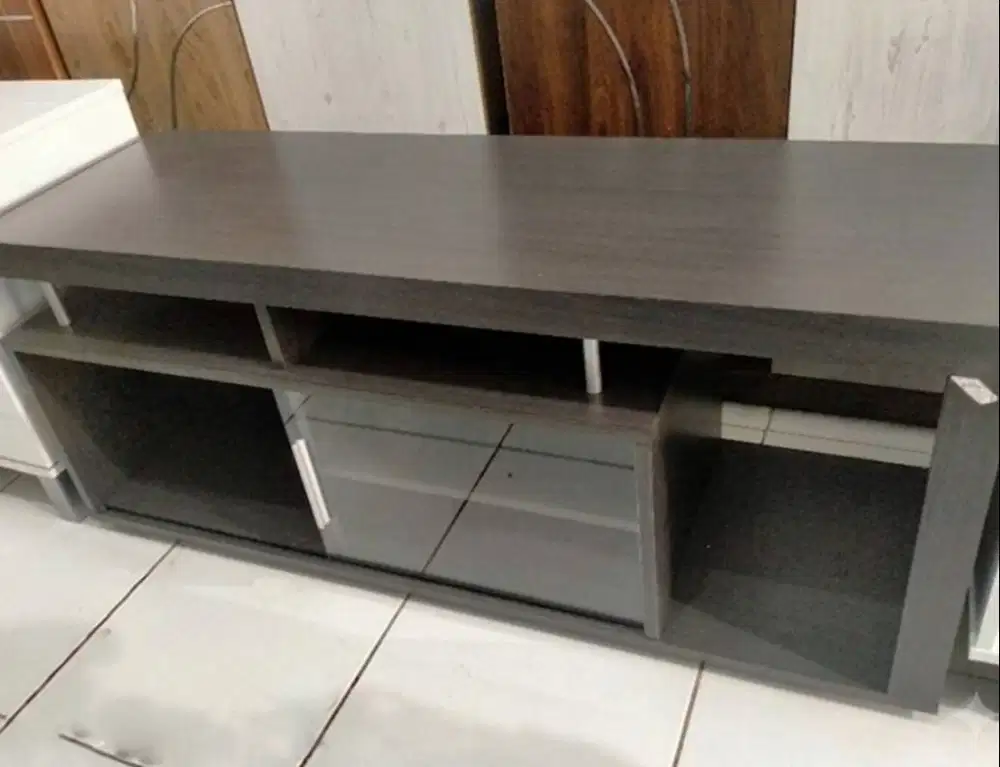 MEJA / RAK TV 120x39.5x50cm