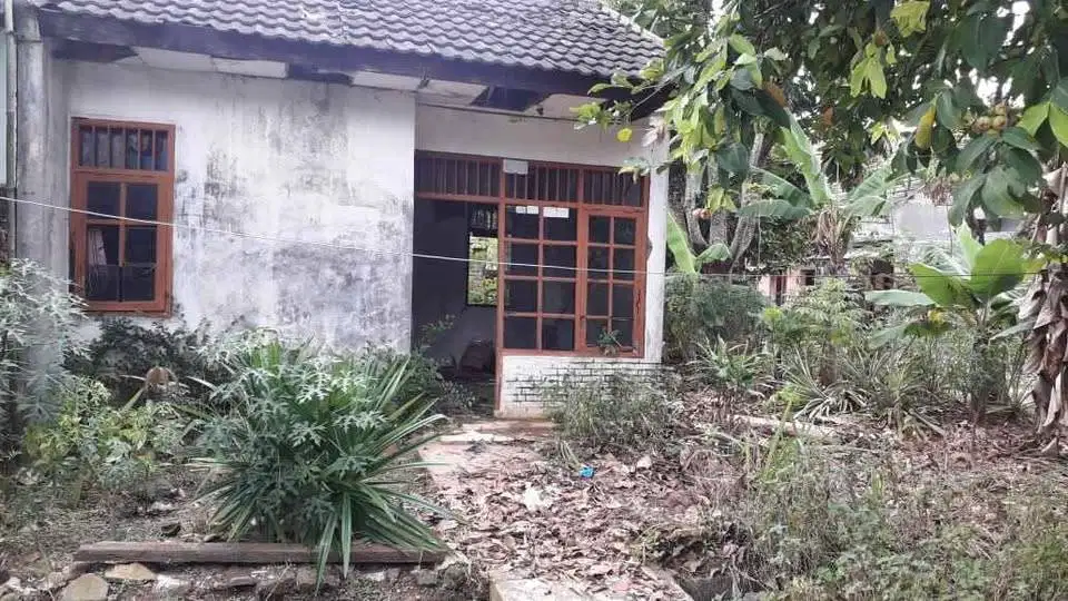 Puri Kartika depan Polda Banten