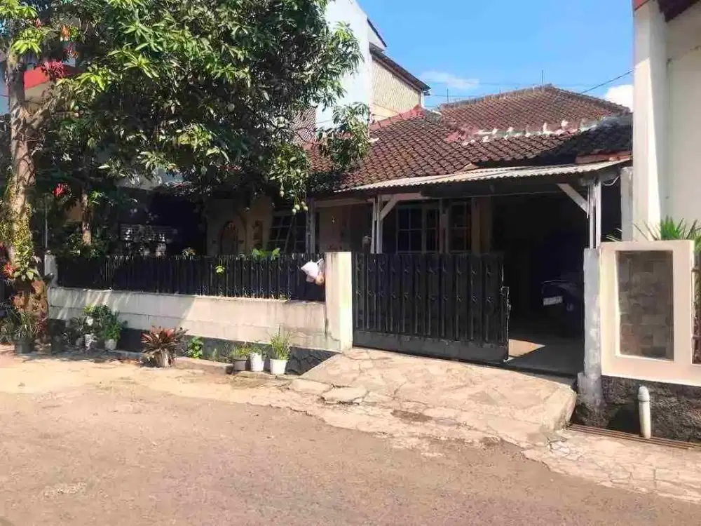 Rumah di Arcamanik Lokasi Depan Dekat Antapani