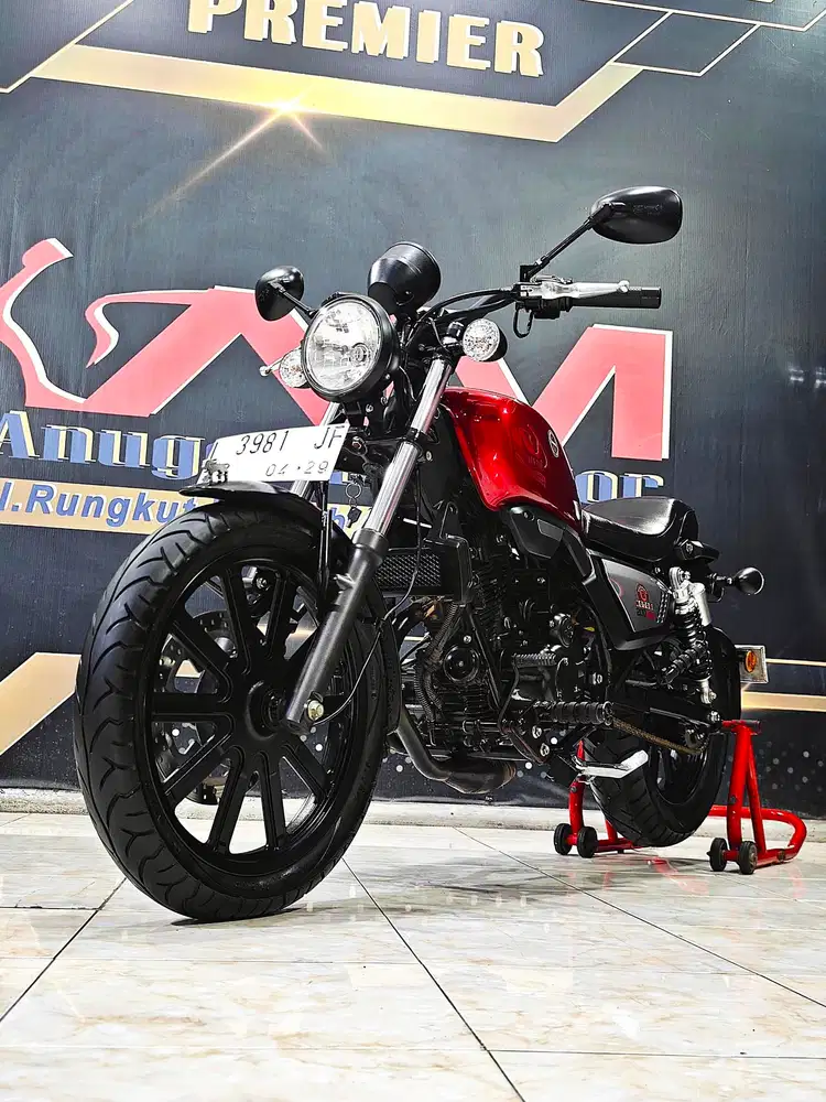 Benelli Evo 200 th. 2022 km.9rb retro keren.Anugerah motor rungkut