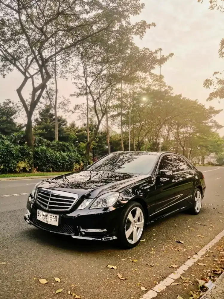 MERCEDES BENZ E250 AVG AMG Pacakage 2013