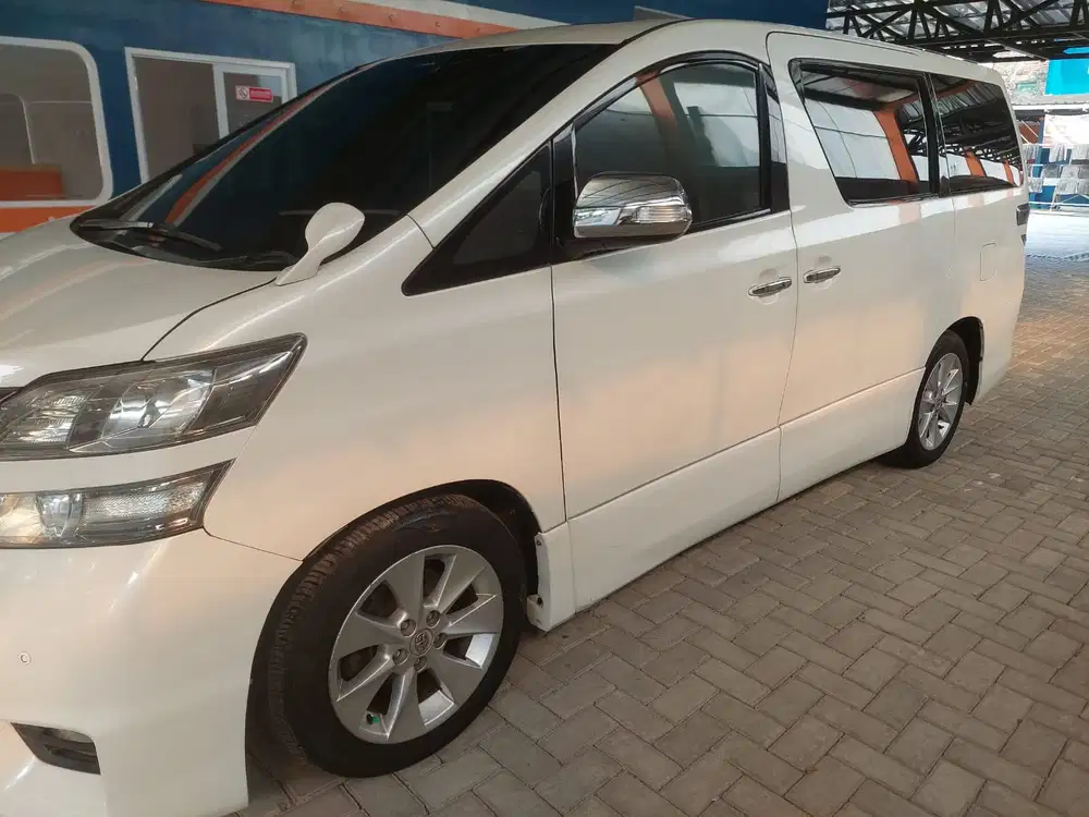 Toyota Alphard 2011 Bensin