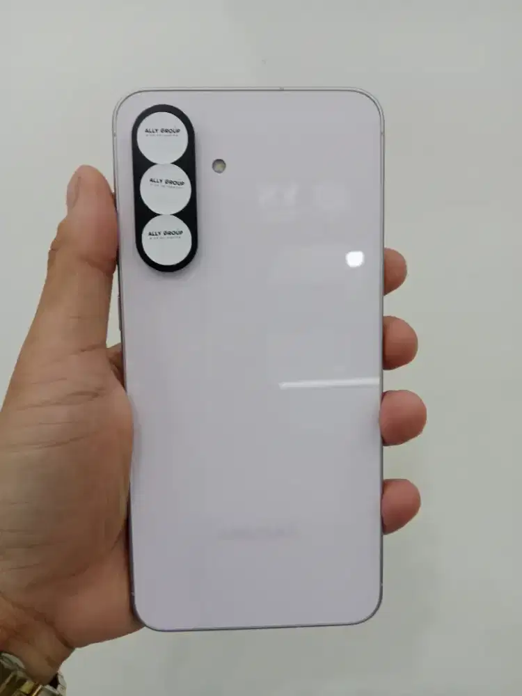 Samsung a56 5G 12/256 garansi on