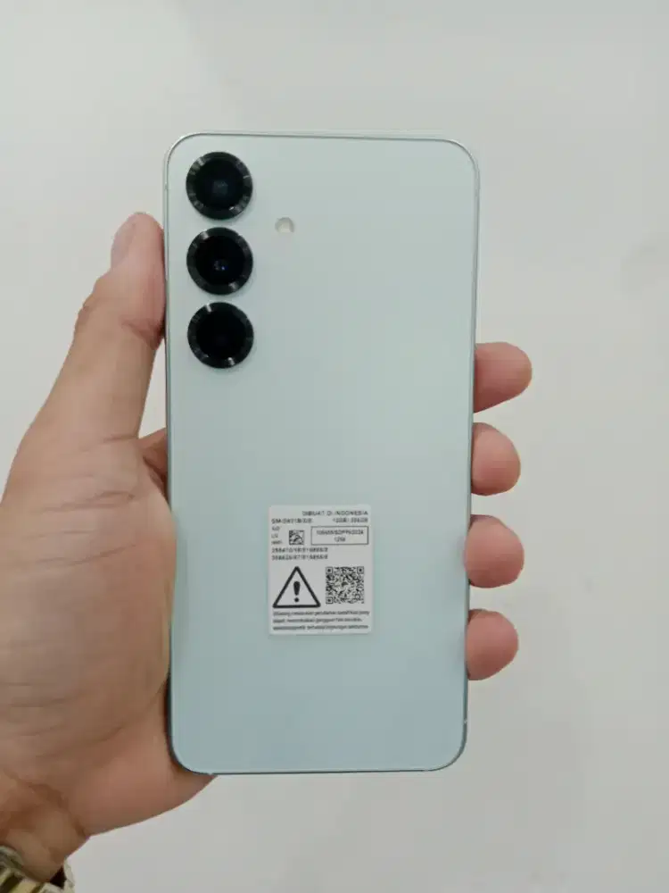 Samsung s25 12/256