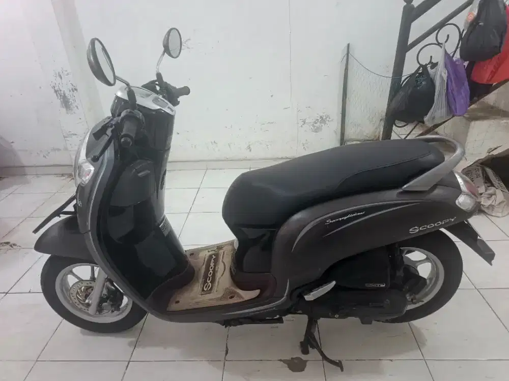 Jual beli scoopy th 2019 samping kompelik Andika  hairi motor bjm