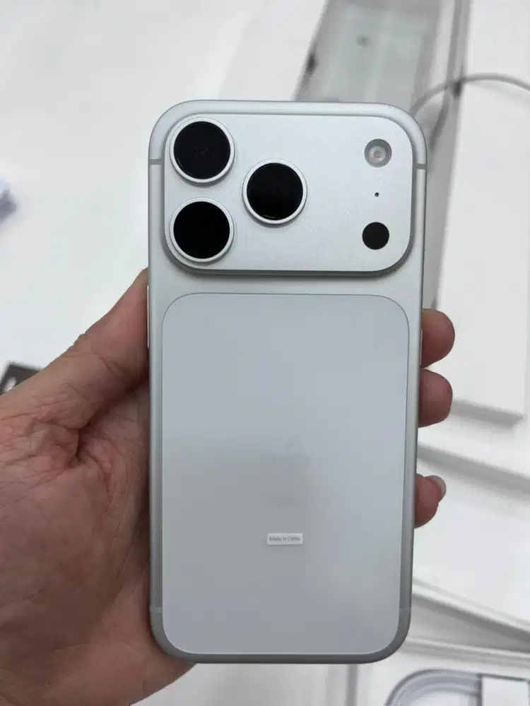 Kredit iPhone 17 Pro iBox Promo Bunga 0%