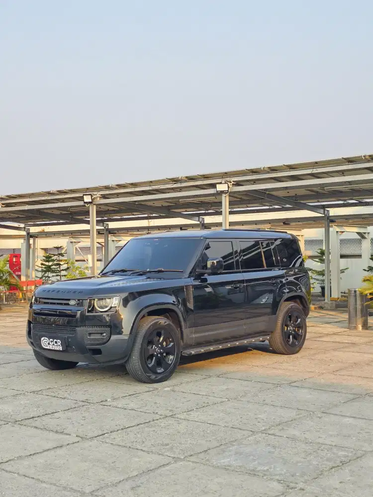 KM 25 RIBU! LAND ROVER DEFENDER 110 SE URBAN PACKAGE BENSIN NIK 2020
