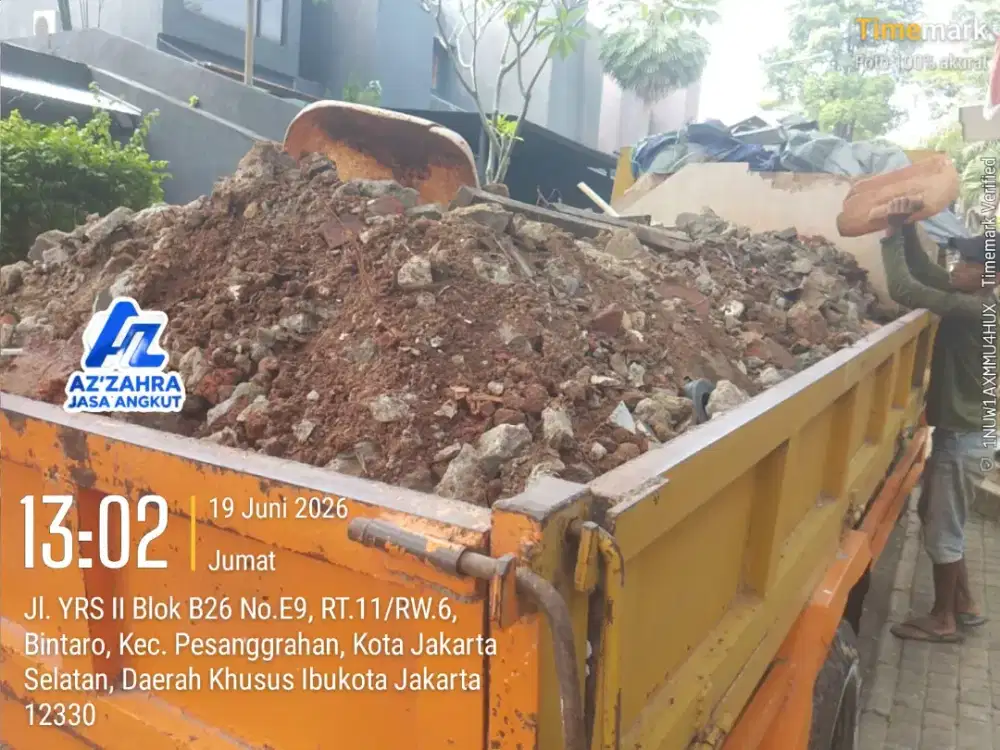 Jasa buang puing dan angkutan sampah