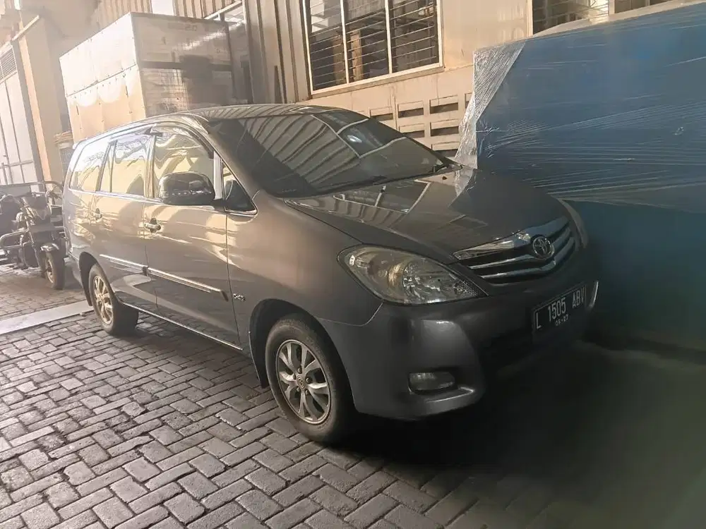 Mobil Kijang Inova Type G XS42 DS Tahun 2010