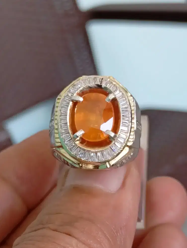 Yellow sapphire Srilanka Yaqut