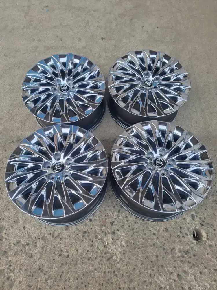 di jual velg Lexus LM350 r18 pcd 5×114 kondisi mulus