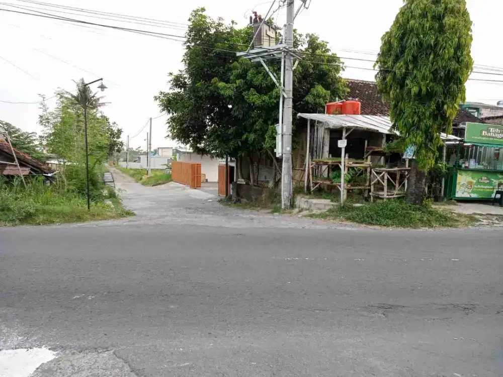 Tanah Sawah Bagus Dekat  Jalan Raya Di Sidokarto Godean Yogyakarta