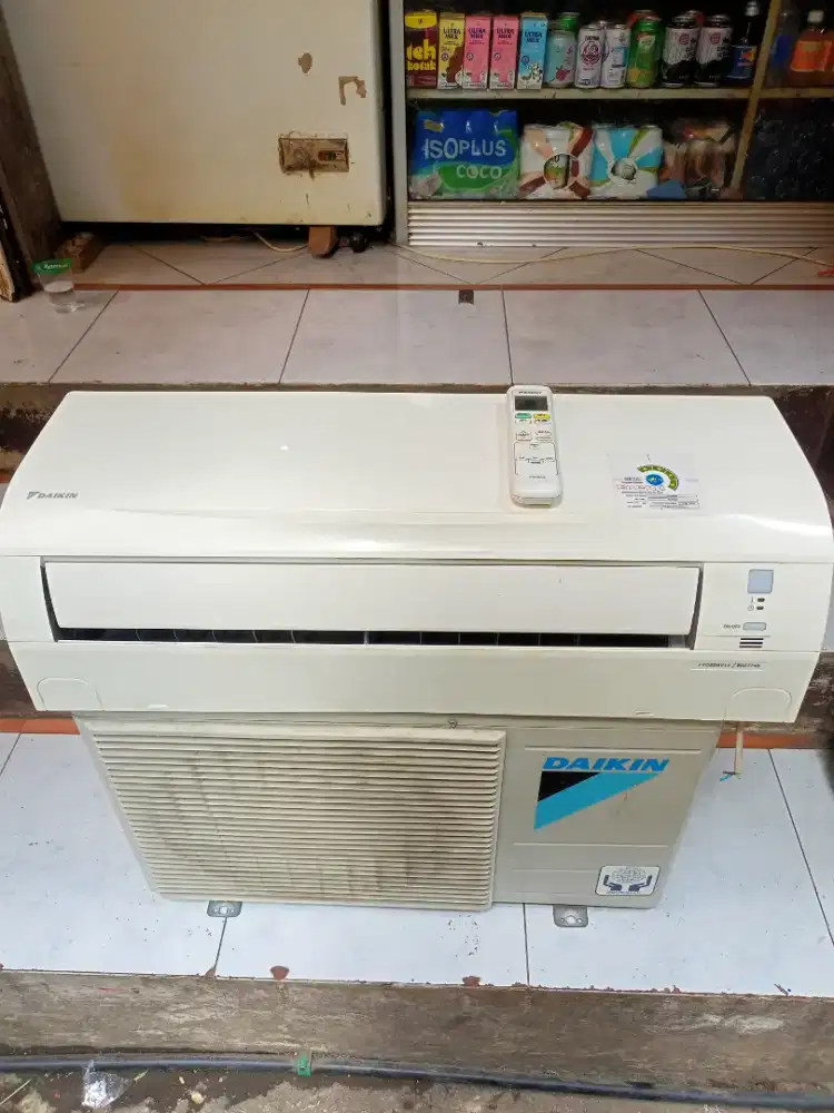 Daikin thailand 1pk R32