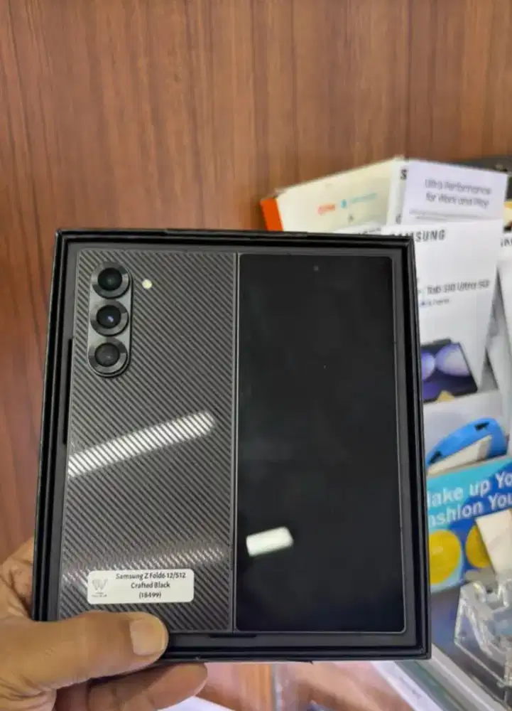 Samsujg zfold6 carbon edition asli
