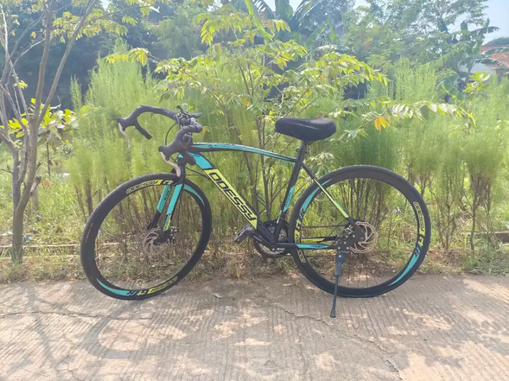 DIJUAL SEPEDA ROADBIKE ODESSY ++ BONUS HELM & POMPA BAN