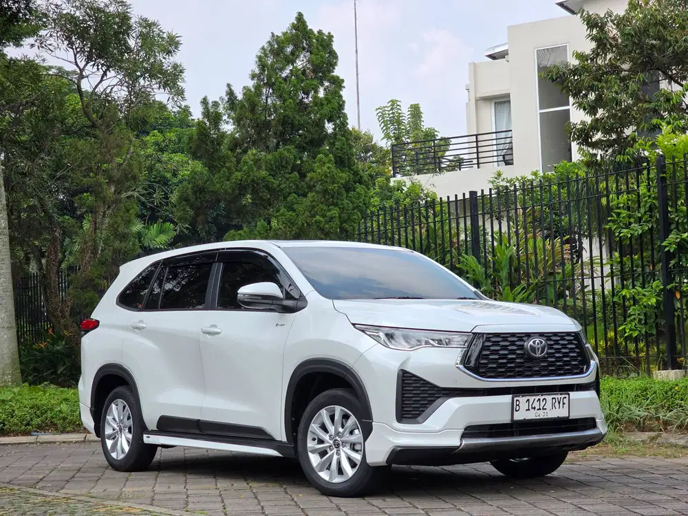 KM.10.RB|ANTIK| INNOVA ZENIX V HYBRID MODELLISTA 2026 PUTIH SEGER !!
