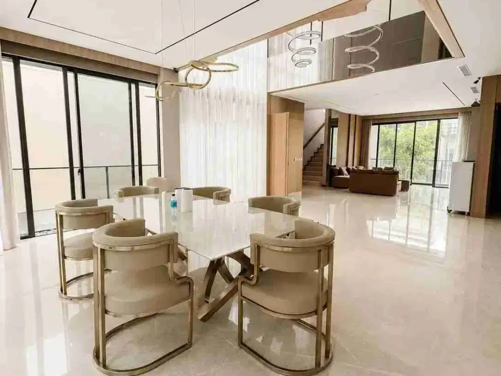 Rumah Mewah Dikawasan Premiumnya Bsd City Fully  Furnished