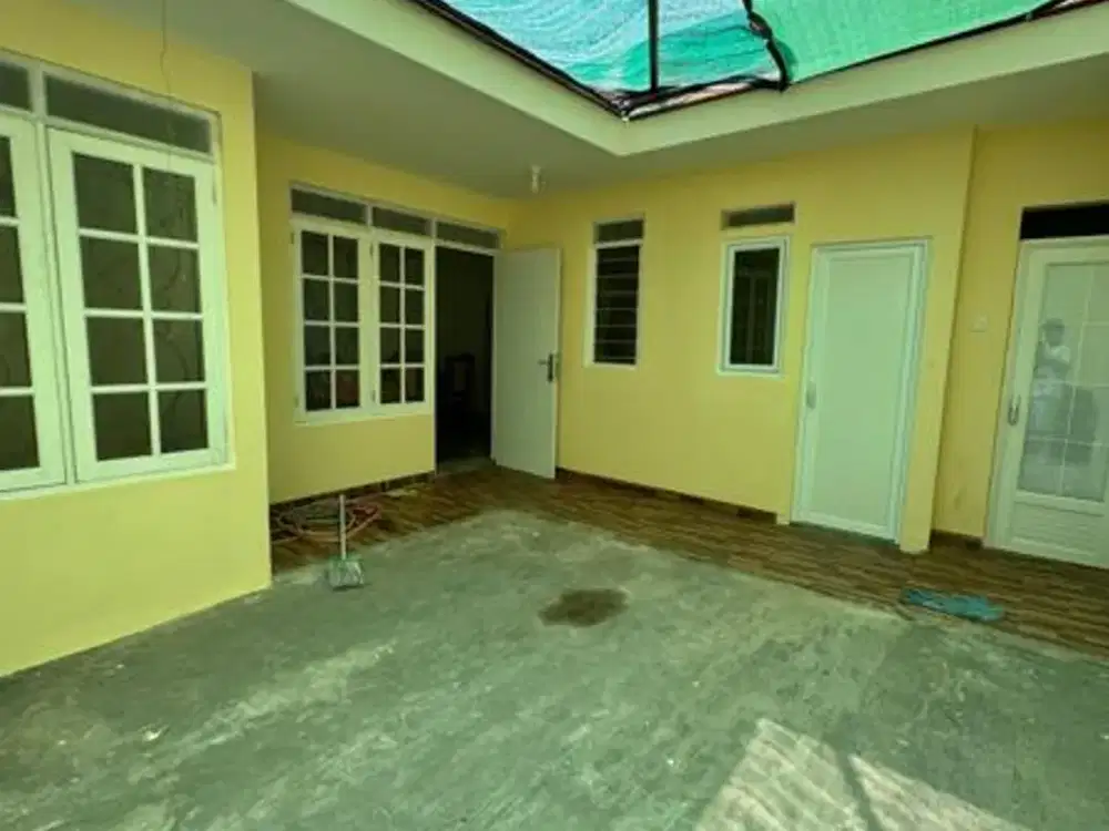 Ffdj. Rumah Disewakan di Cluster Taman Beverly Lippo Cikarang