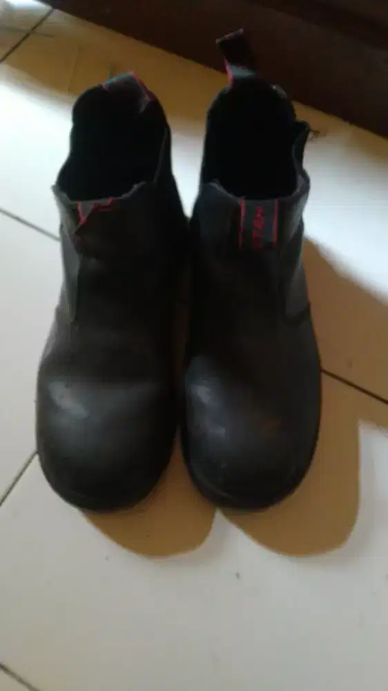 Jual sepatu sefty merek cheetah
