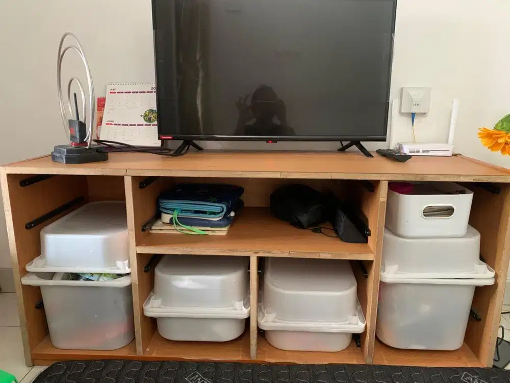 LEMARI TV/LEMARI MAINAN (INCLUDE BOX STORAGE)