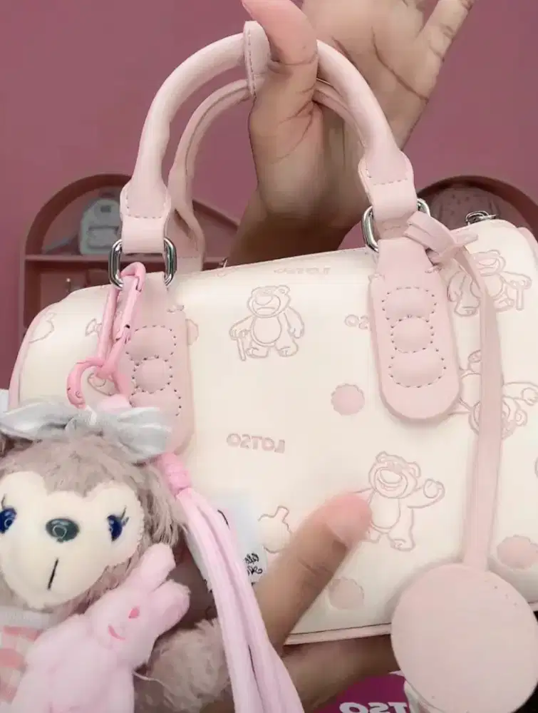 TAS DISNEY LOTSO PINK LIKE NEW BISA HANDBAG DAN SLINGBAG