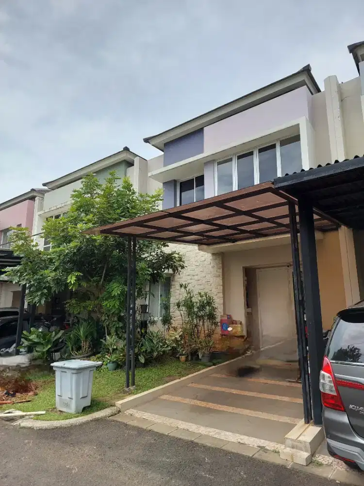 Disewakan Rumah Cluster Tesla depan sportclub