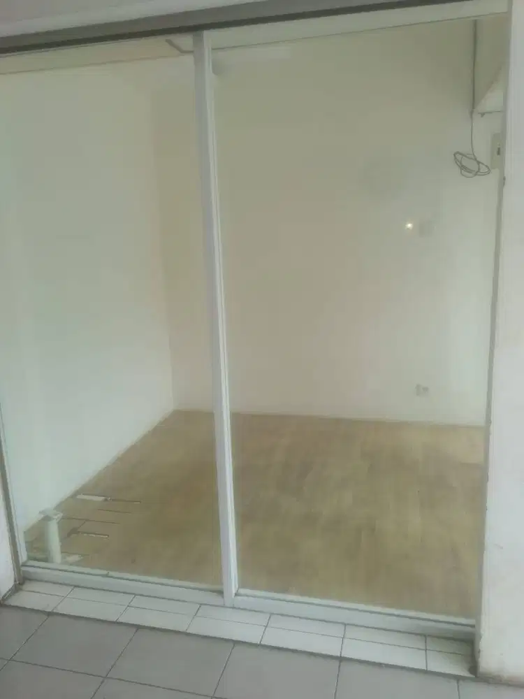 SEWA KIOS APARTEMEN BASSURA CITY