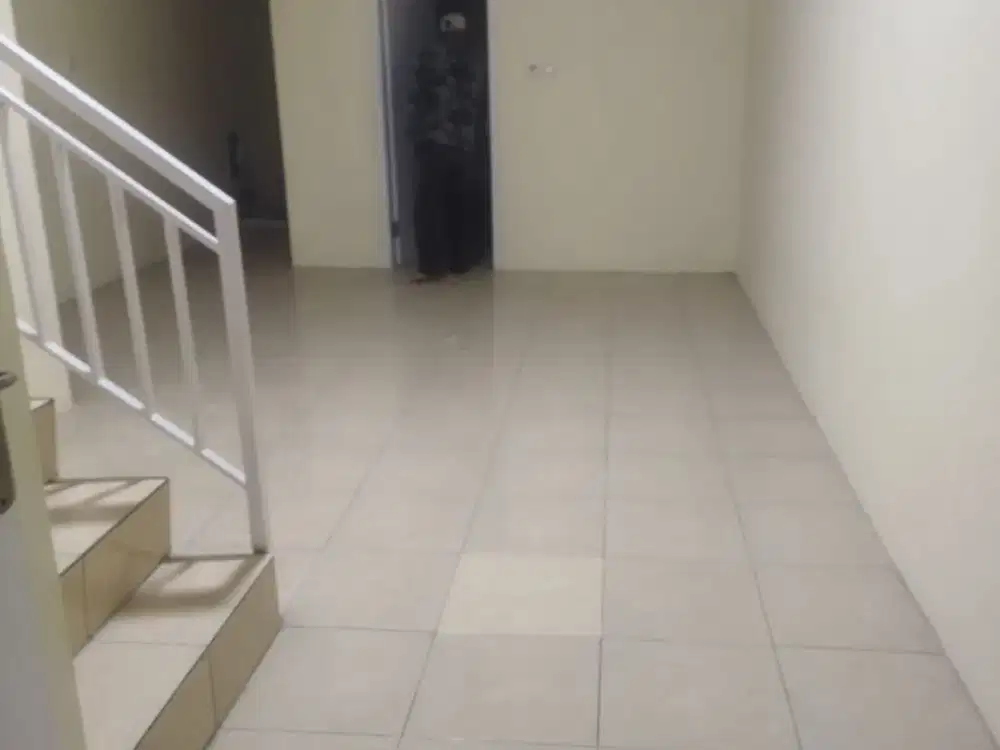 Dijual Rumah Cipondoh di Cluster Griya Utama By Rumah Chinida (Rt)