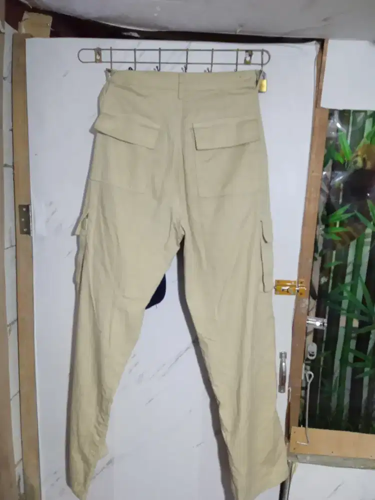 Jual aja nih celana cargo size L