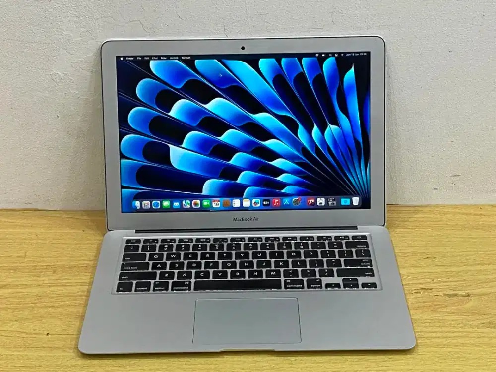 Macbook air 2015 (13 inch, Early 2015)