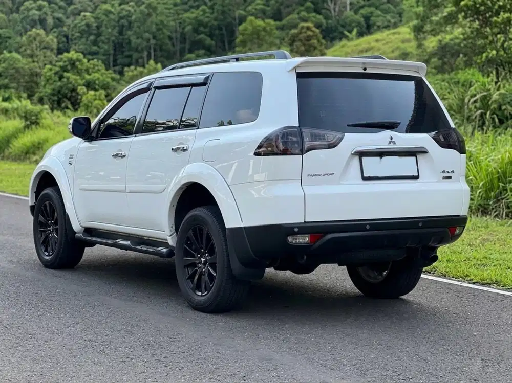 Mitsubishi Pajero sport Dakar 4x4 At 2013 km +/- 108.000