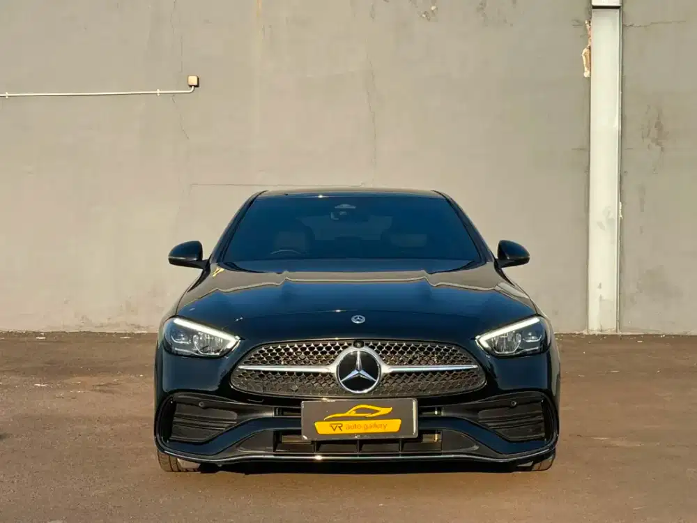Mercedes Benz C300 AMG 2022 Low KM