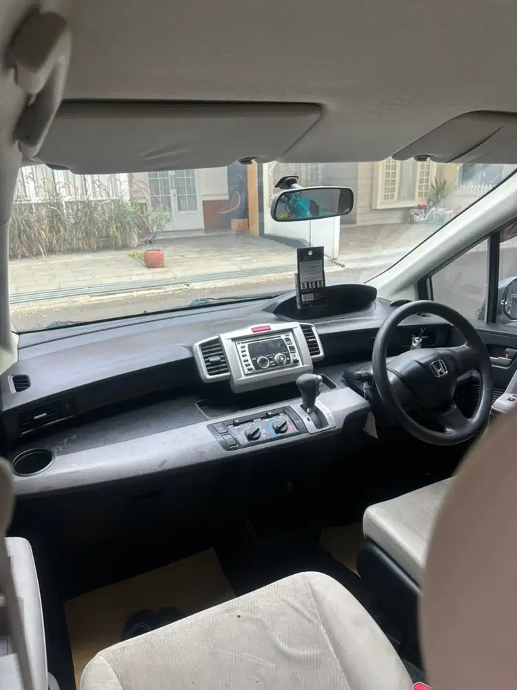 Honda Freed 2012 Bensin