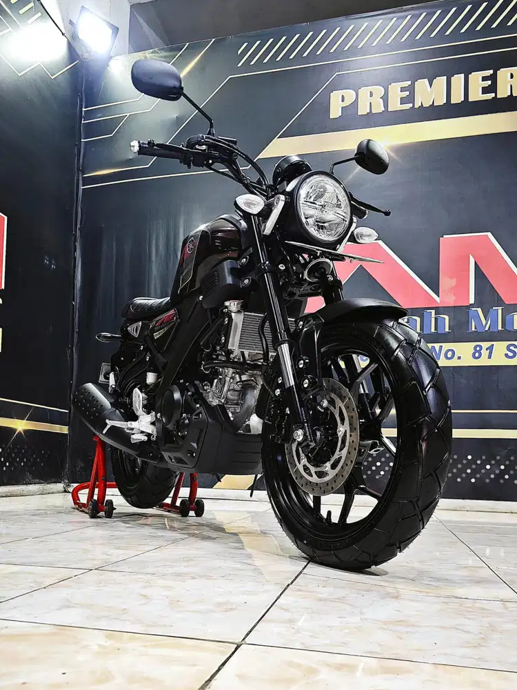 Yamaha XSR 155 VVA Odo 300 perak Reg 2026 super mulus